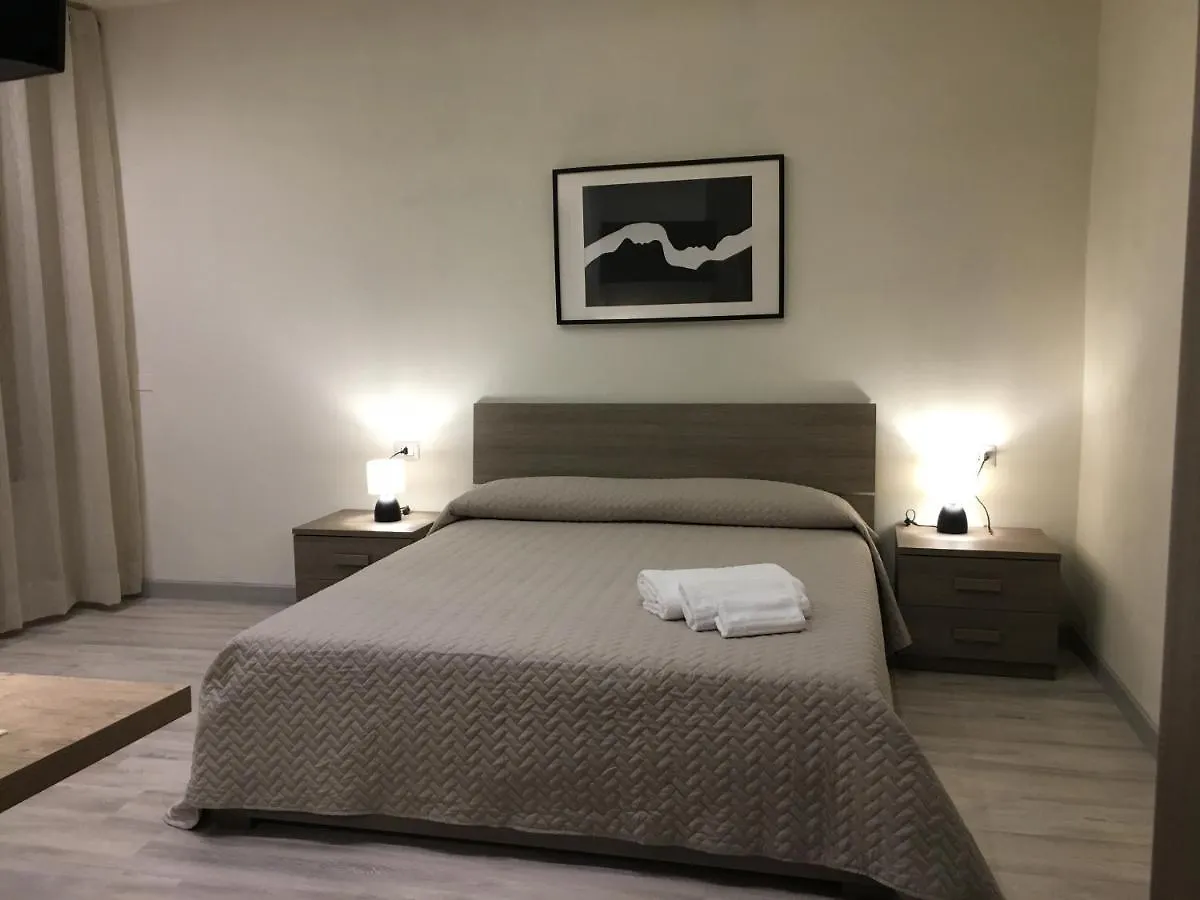 Bed and Breakfast Dimora Conte Ла-Маддалена 0*,  Италия